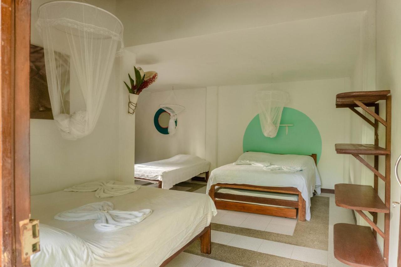 Hotel Los Robles Capurganá Habitación foto